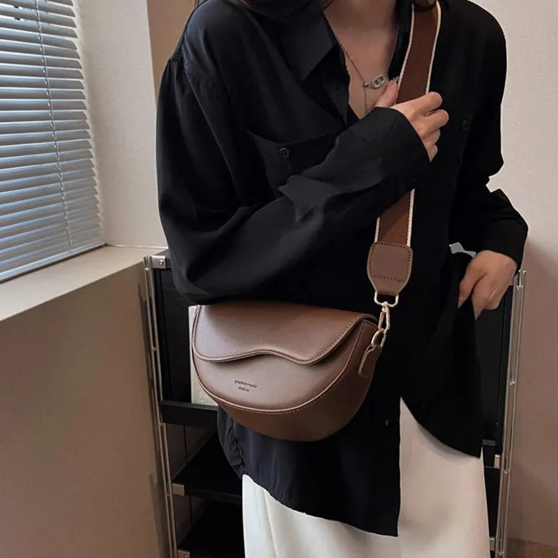Vintage Charm Crossbody Purse