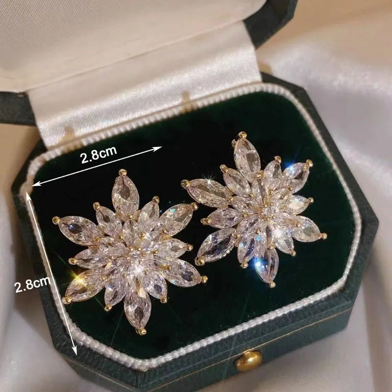 Dazzling Elegance Plant-Inspired Earrings