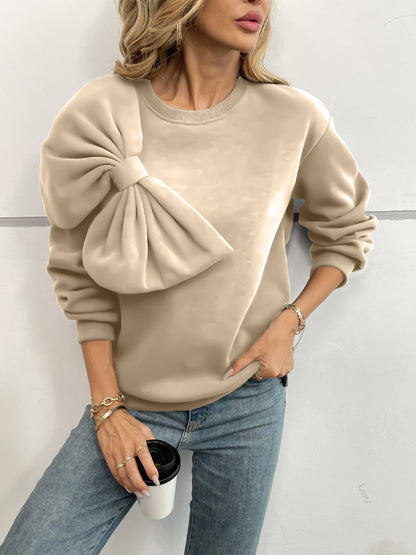 Chic Bow Bliss Sweatshirt