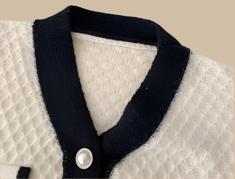 All-Season Style Cardigan V-Neck Knit