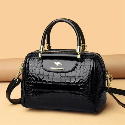 Grandeur Soft Elegance Shoulder Bag