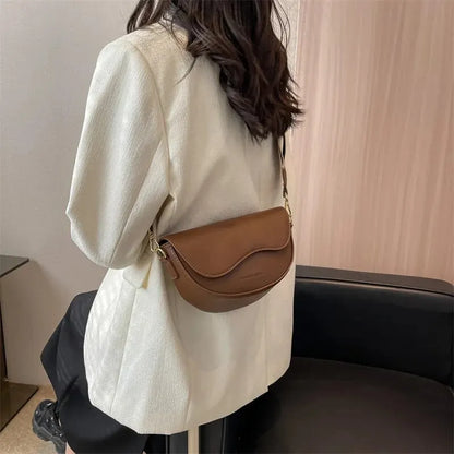 Vintage Charm Crossbody Purse