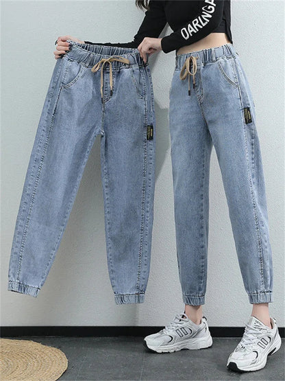 High-Waisted Jeans, Skinny Jeans, Boyfriend Jeans, Distressed Denim, Wide-Leg Jeans, Ripped Jeans, Mom Jeans, Stretch Denim, Flare Jeans, Vintage Jean