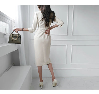 Queen Vintage V-Neck Midi Dress