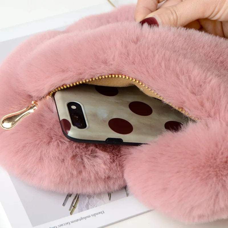 Fluff & Glam: The Chic Heart-Shaped Crossbody Purse