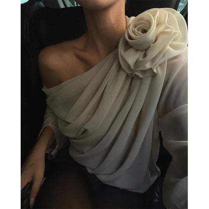 Off Shoulder Flower Appliqué Crop Top