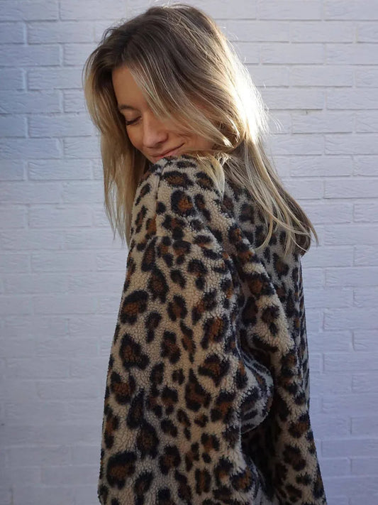 Wild Elegance Retro Leopard Jacket