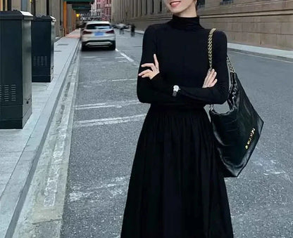 Hepburn Chic Midi Dress