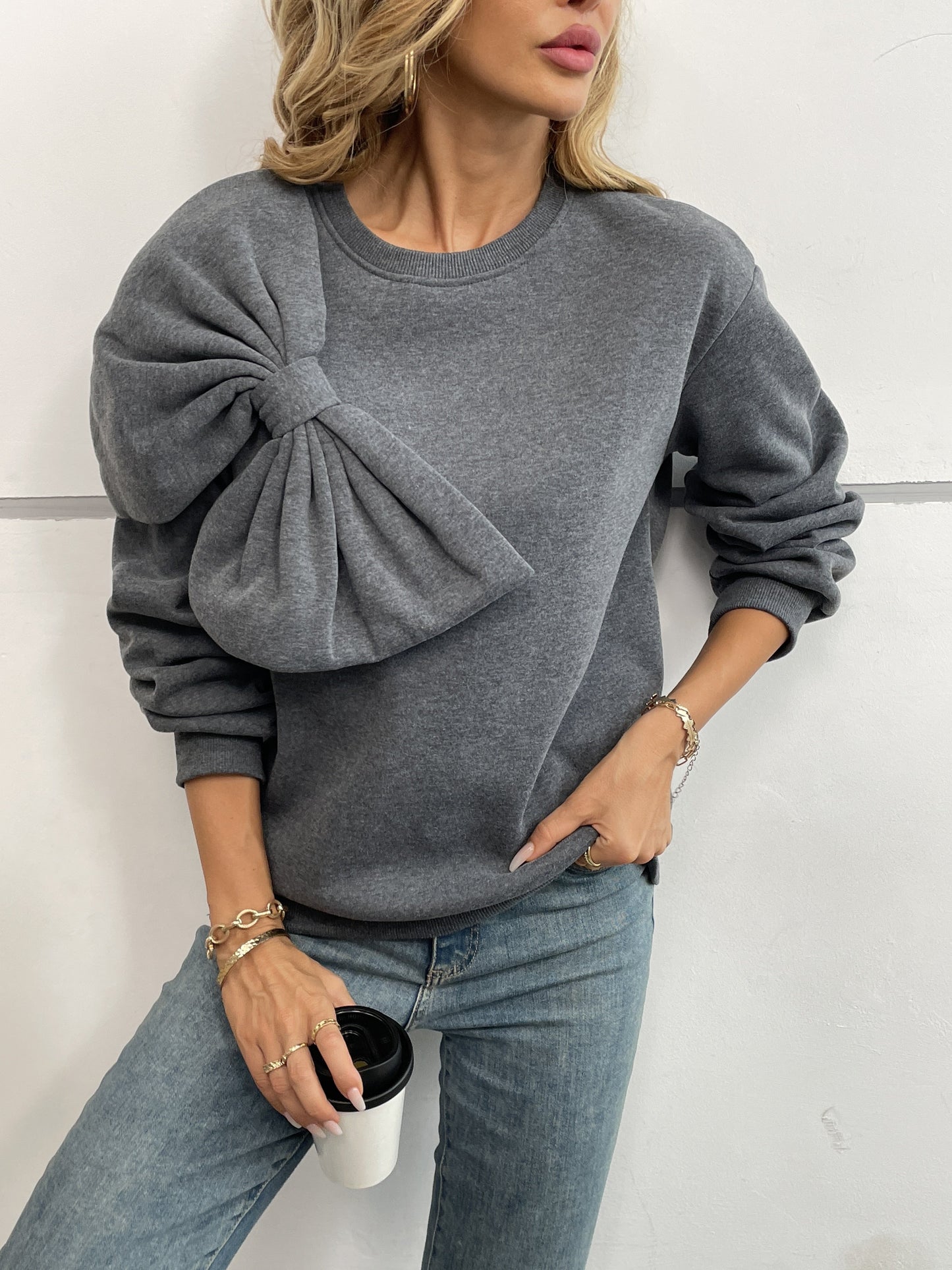 Chic Bow Bliss Sweatshirt