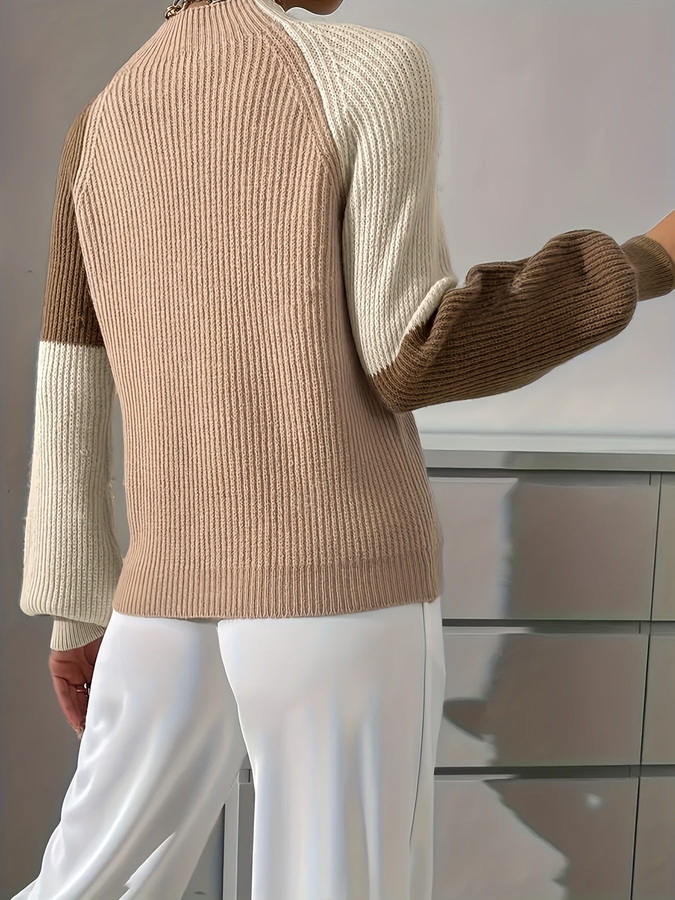 Chic Contrast Knit Sweater